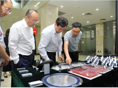 杭州市委副书记、市长刘忻莅临士兰微电子调研集成电路制造发展情况