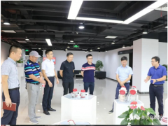 中国计量测试院包院长一行莅临美控进行实地参访