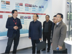 南通工商联主席总商会会长一行莅临通富微电调研