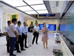 智慧环境 绿色科技 库尔勒市委常委一行莅临聚光科技考察交流