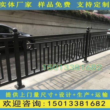广州人行通道边隔离围栏公路中间分