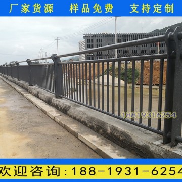 惠州人行道镀锌钢管围栏 厂家定做河