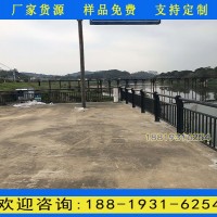 茂名桥梁两侧护栏工厂定制 惠州人行道防撞栏杆烤漆工艺