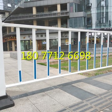 广西市政道路护栏丨防城隔离栏马路