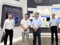 金山区委副书记、区长李泽龙一行莅临上海肯特调研