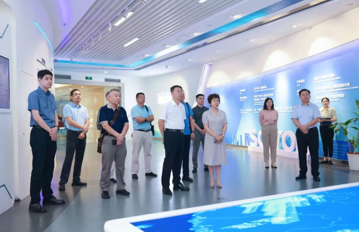 1756948503684689N6bw.jpg 1.jpg