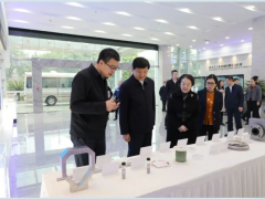 中华全国总工会党组成员、经费审查委员会主任蔡安辉一行到