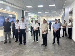 省人大常委会委员、财经委主任委员黄晓武调研安徽天康集团 充分肯定数字化转型成效